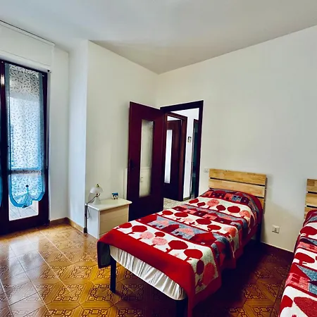 Francesca Con Giardino * Levanto